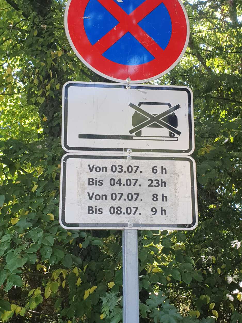 WICHTIG: Parkplatz nur beschränkt nutzbar